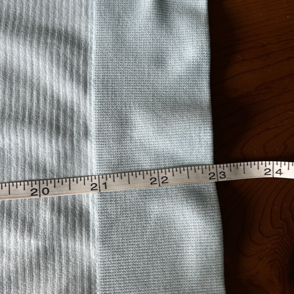 Lululemon Light Blue XS Stretchy Top - Picture 8 of 8